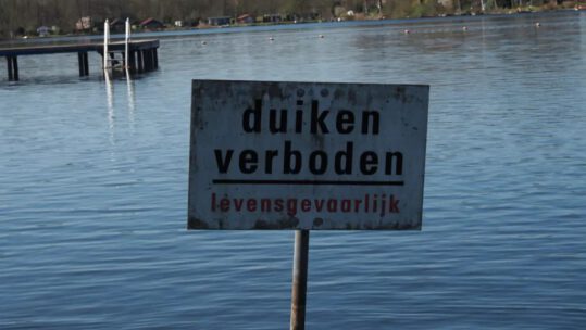 Duiken Verboden